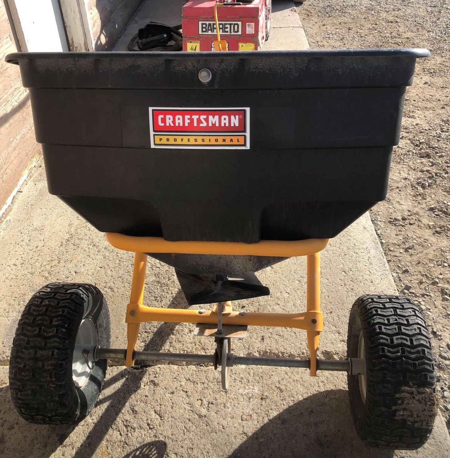 Large Craftsman TowHitch Fertilizer/Seed Spreader North 93 Rentals