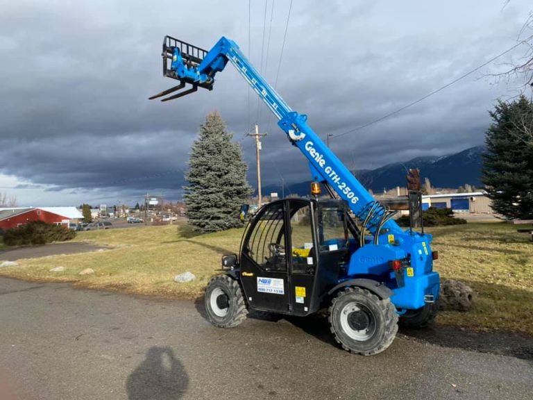 19’ Genie GTH-2506 Compact Telehandler Enclosed Cab - North 93 Rentals