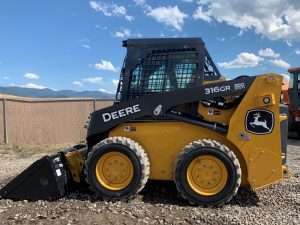 John Deere 316GR 1 reduced 1000